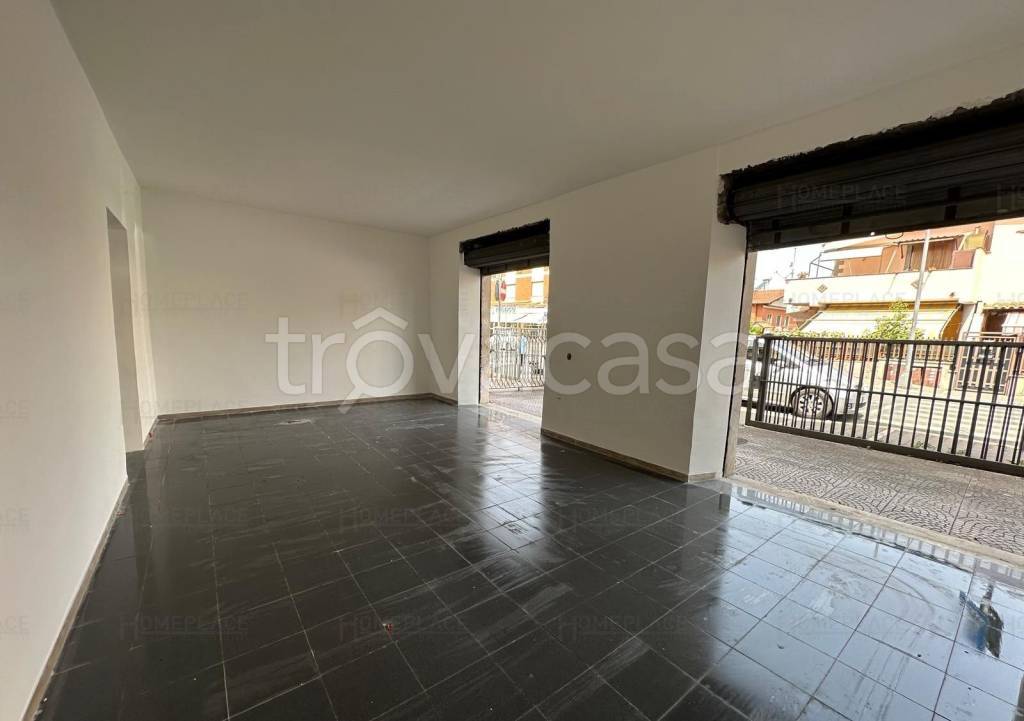 locale commerciale in vendita a Ciampino