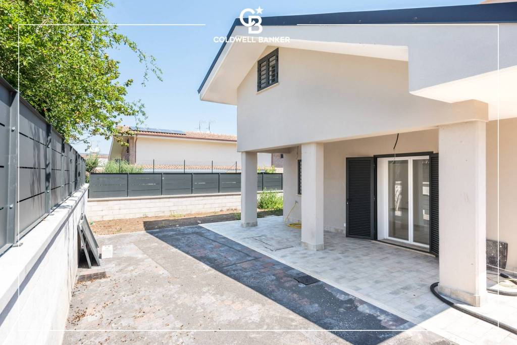 casa indipendente in vendita a Ciampino