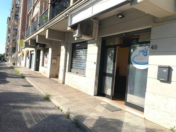 negozio in vendita a Ciampino
