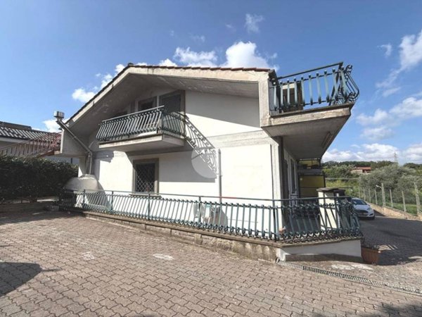 casa indipendente in vendita a Ciampino
