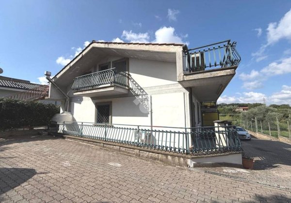 casa indipendente in vendita a Ciampino