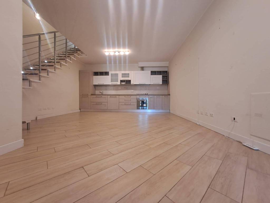 casa indipendente in vendita a Ciampino