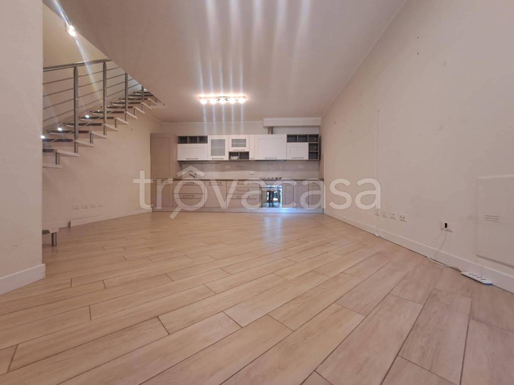 casa indipendente in vendita a Ciampino