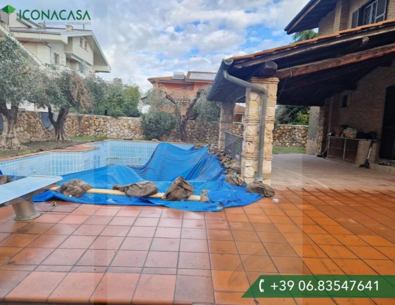 casa indipendente in vendita a Ciampino