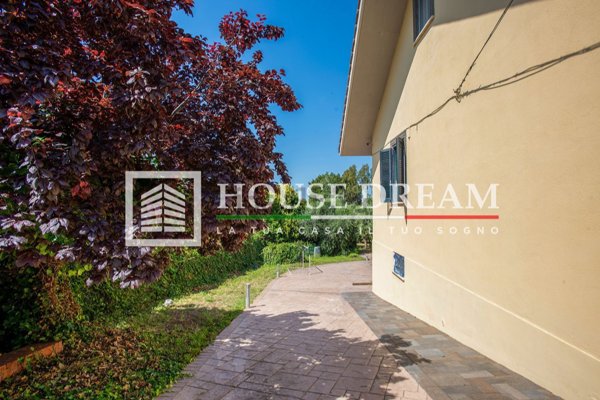 casa indipendente in vendita a Ciampino