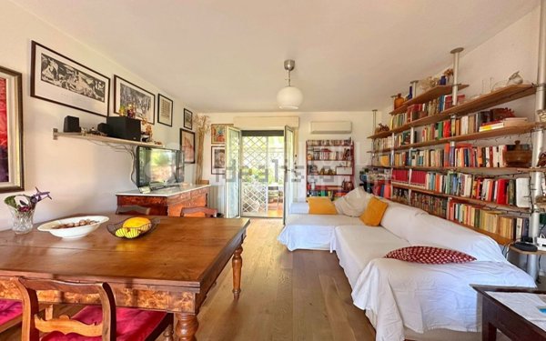 casa indipendente in vendita a Ciampino