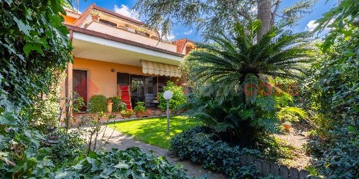 casa indipendente in vendita a Ciampino