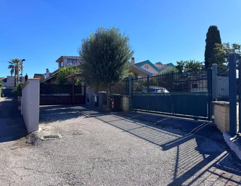 casa indipendente in vendita a Ciampino