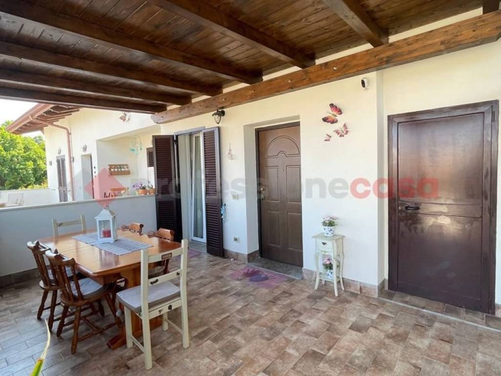 casa indipendente in vendita a Ciampino