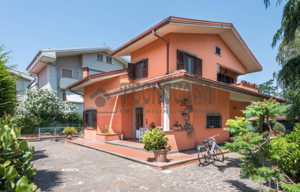 casa indipendente in vendita a Ciampino
