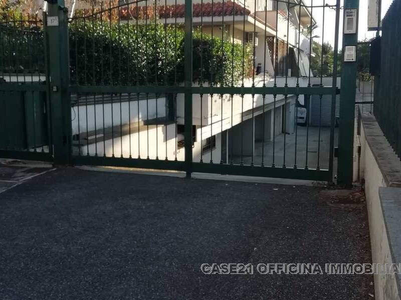 ufficio in vendita a Ciampino