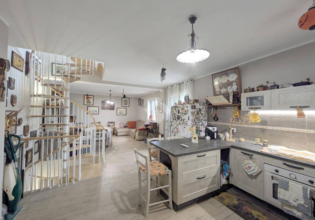 casa indipendente in vendita a Ciampino