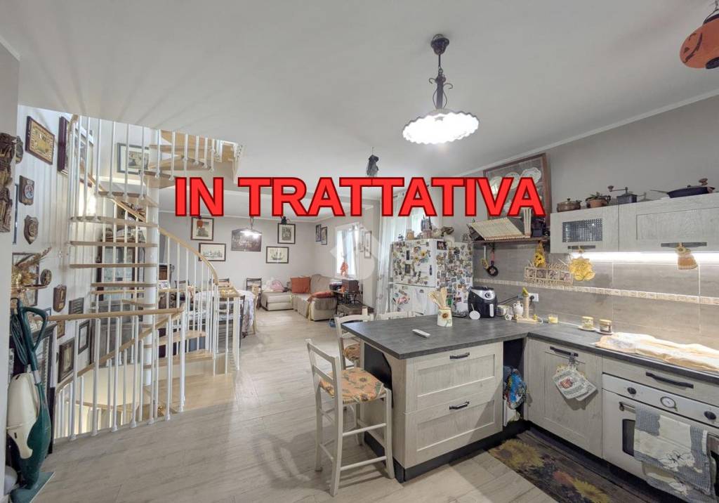 casa indipendente in vendita a Ciampino