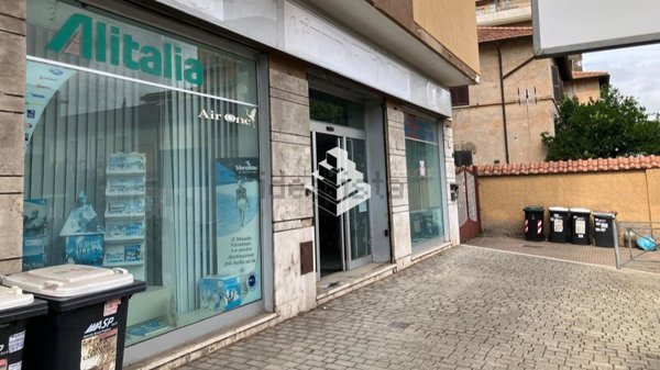 ufficio in vendita a Ciampino