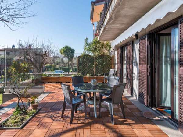 casa indipendente in vendita a Ciampino