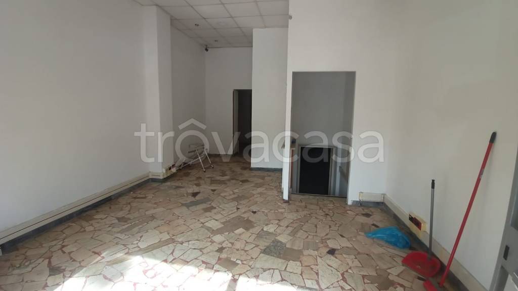 negozio in vendita a Ciampino