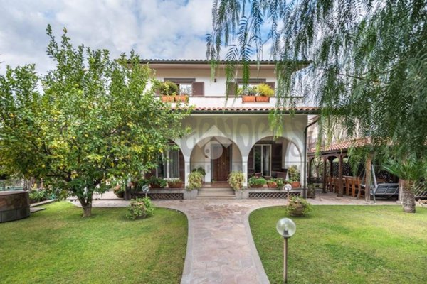 casa indipendente in vendita a Ciampino