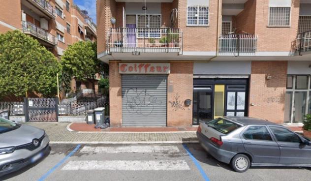 negozio in vendita a Ciampino