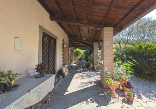 casa indipendente in vendita a Ciampino
