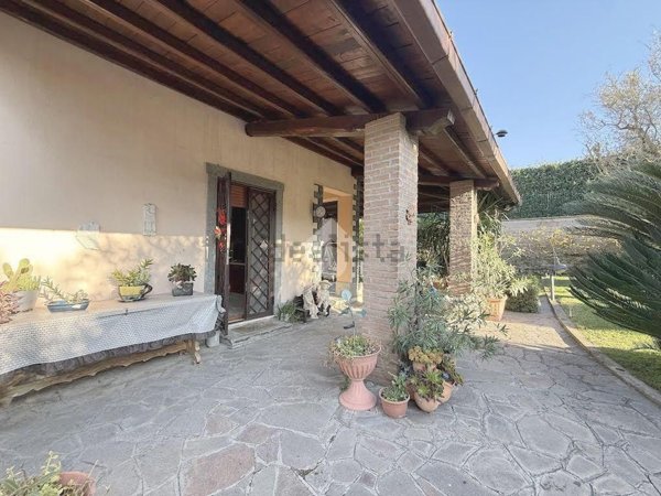 casa indipendente in vendita a Ciampino