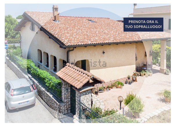 casa indipendente in vendita a Ciampino