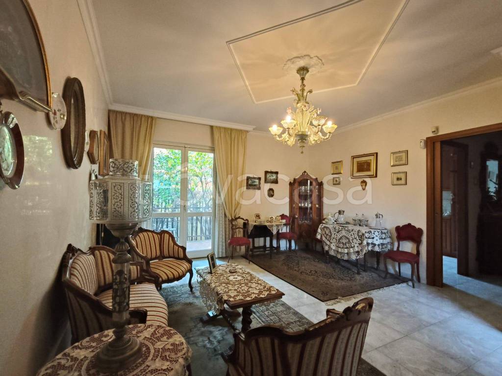 casa indipendente in vendita a Ciampino