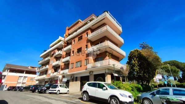 ufficio in vendita a Ciampino