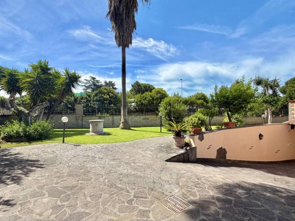 casa indipendente in vendita a Ciampino