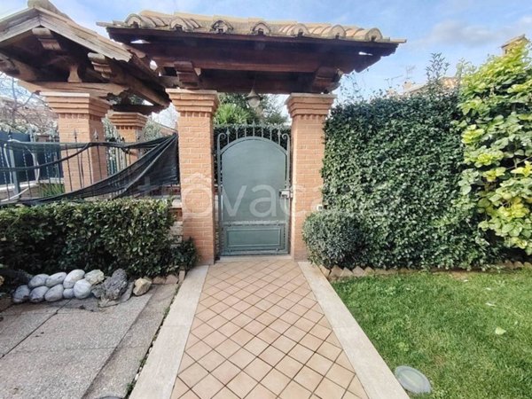 casa indipendente in vendita a Ciampino