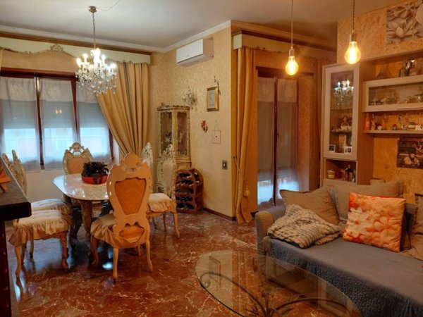 appartamento in vendita a Ciampino in zona Gregna Sant'Andrea