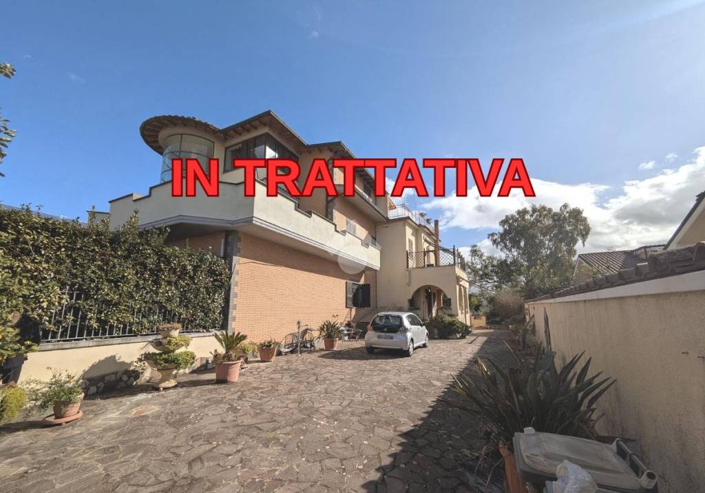 casa indipendente in vendita a Ciampino