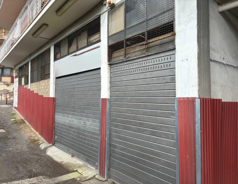 locale commerciale in vendita a Ciampino