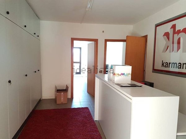 ufficio in vendita a Ciampino