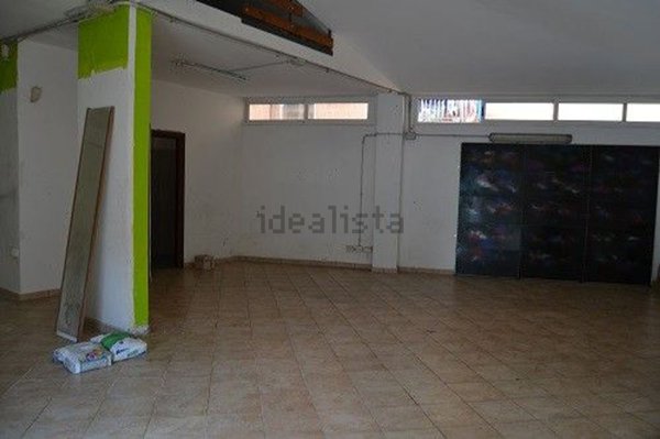 locale commerciale in vendita a Ciampino