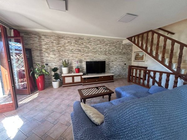 casa indipendente in vendita a Ciampino