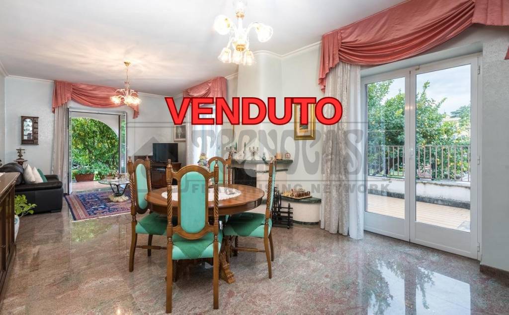 casa indipendente in vendita a Ciampino