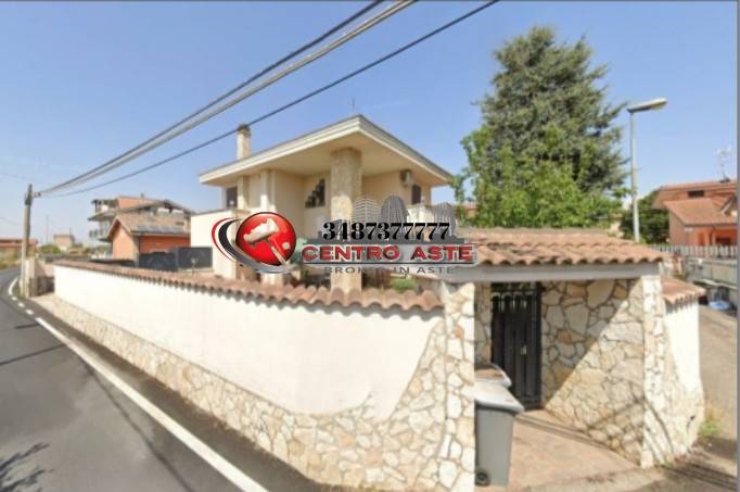 casa indipendente in vendita a Ciampino