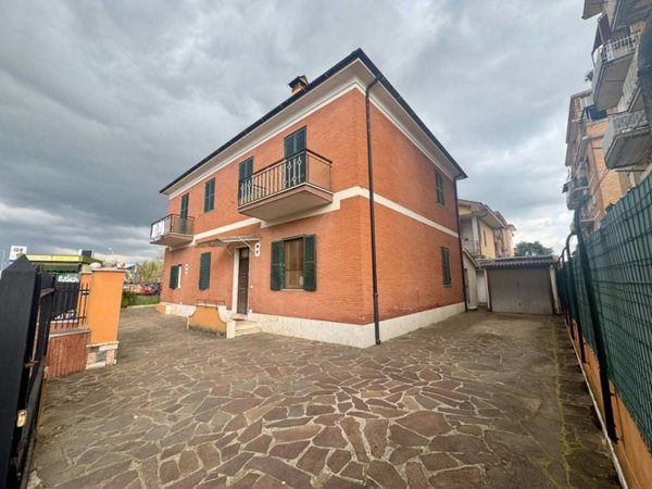 casa indipendente in vendita a Ciampino