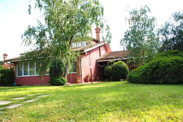 casa indipendente in vendita a Ciampino