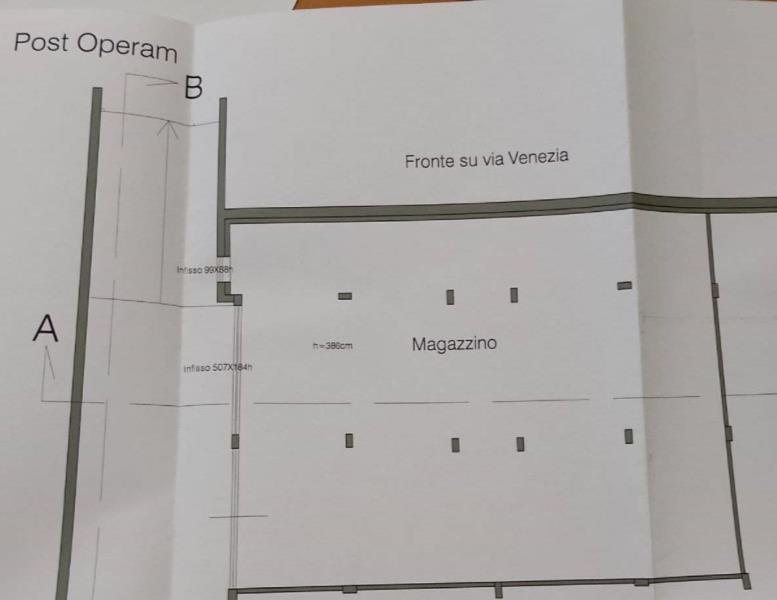 locale commerciale in vendita a Ciampino