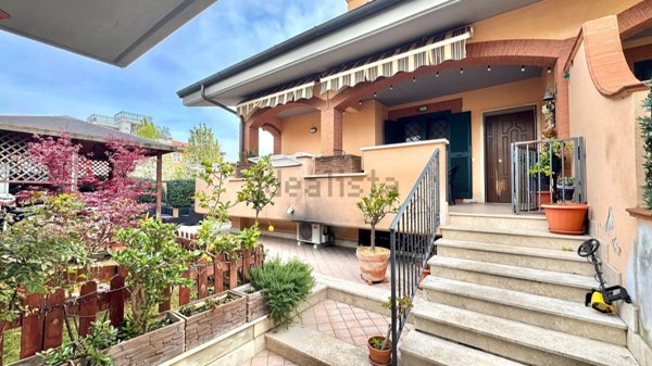 casa indipendente in vendita a Ciampino