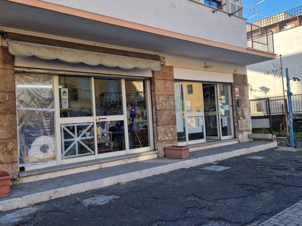 negozio in vendita a Ciampino