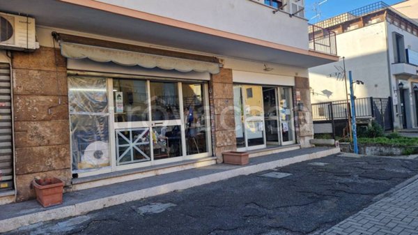 negozio in vendita a Ciampino