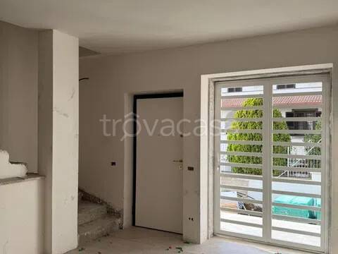 casa indipendente in vendita a Ciampino