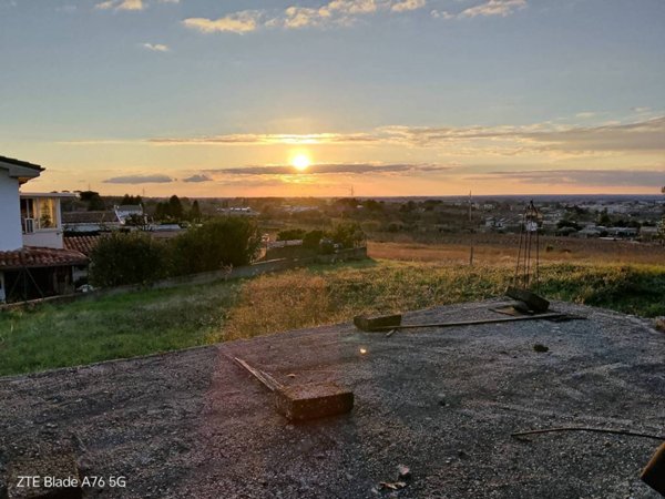 casa indipendente in vendita a Ciampino