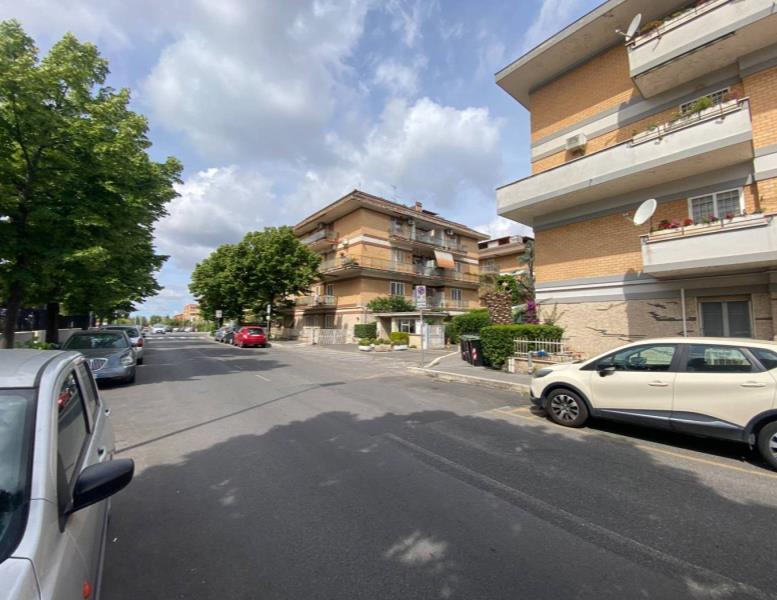 ufficio in vendita a Ciampino