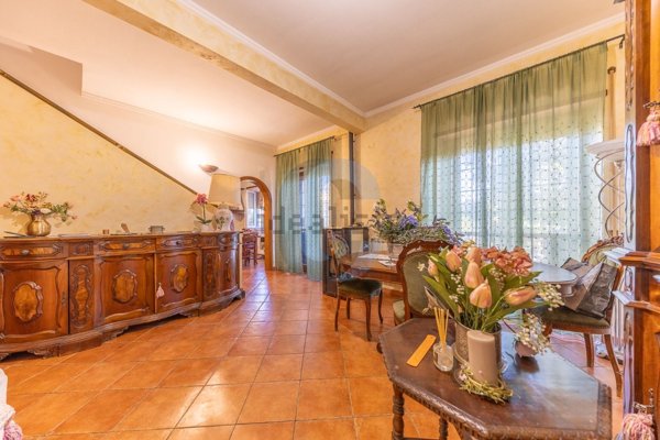 casa indipendente in vendita a Ciampino