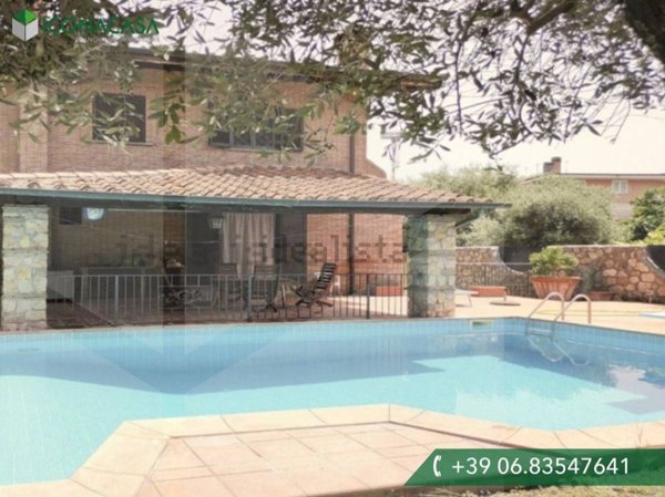casa indipendente in vendita a Ciampino