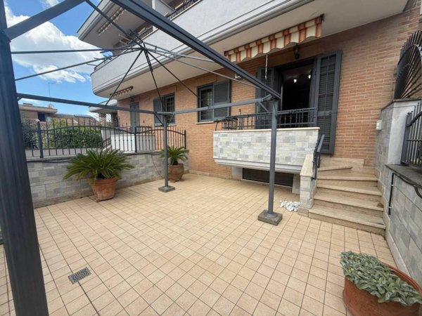 casa indipendente in vendita a Ciampino