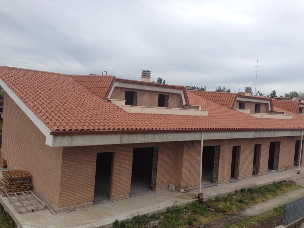 casa indipendente in vendita a Ciampino